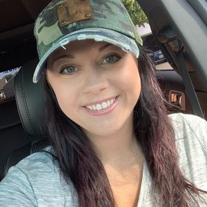 Meet your Posher, Janel